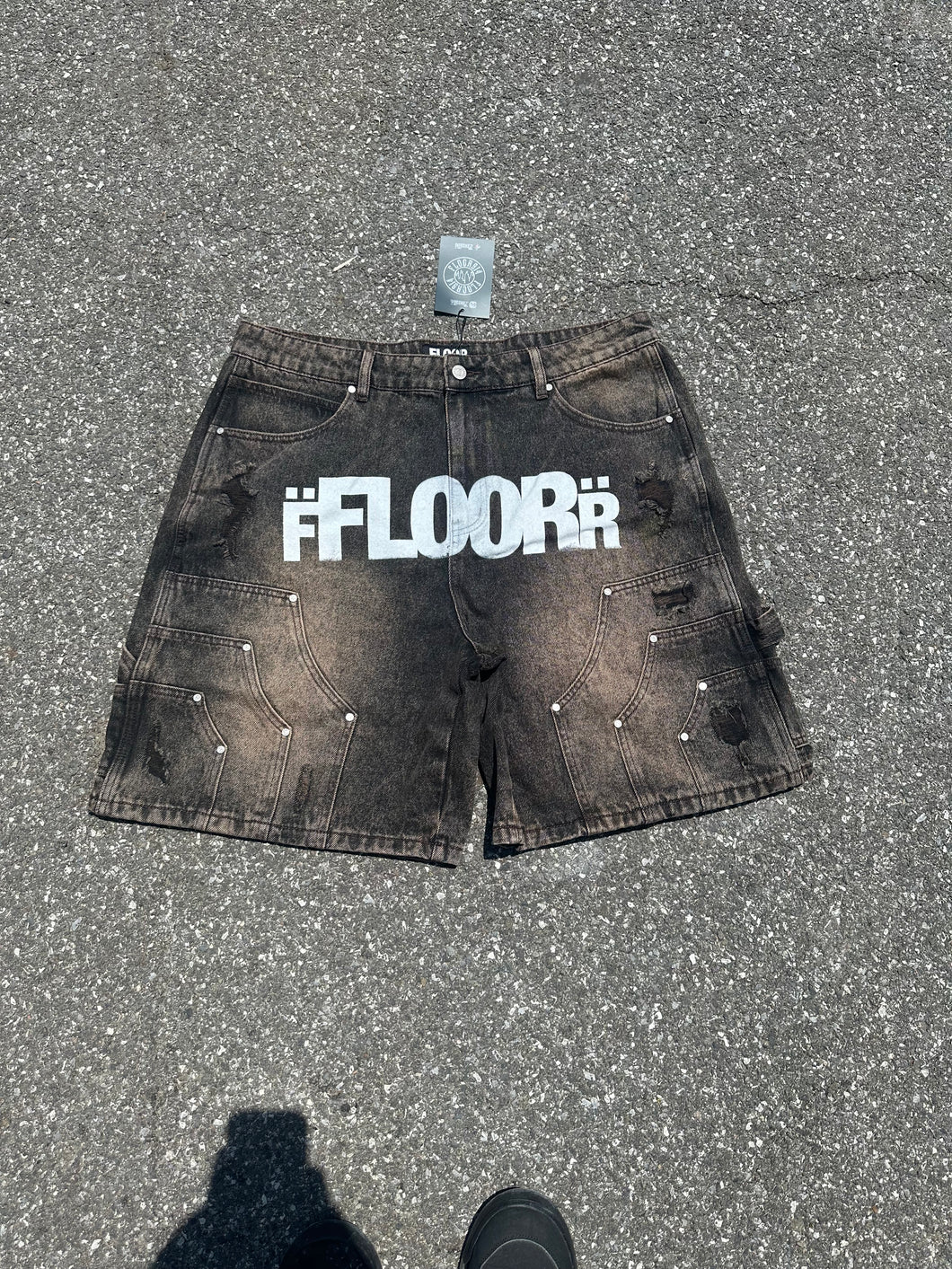 Floor 914 Jean Short 