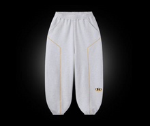 Load image into Gallery viewer, GV Gallery Serger Sweats "Grey"
