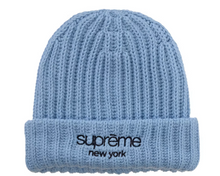 Load image into Gallery viewer, Supreme Classic Logo Chunky Ribbed Beanie (FW26) "Light Blue"
