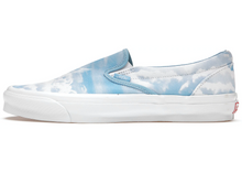 Load image into Gallery viewer, Vans Slip-On Kith &quot;Clouds&quot;
